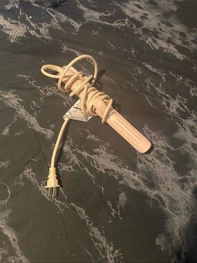 Lange Pink Curling Iron